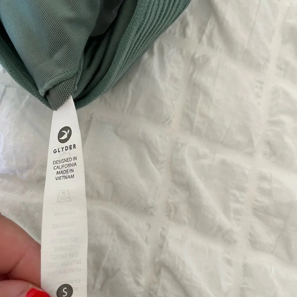 Glyder green sports bra - Picture 4 of 7